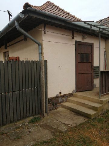 Eladó családi ház, Parádon 20 M Ft, 3 szobás