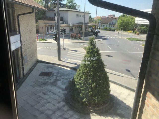 Eladó családi ház, Balatonfüreden 350 M Ft, 4 szobás