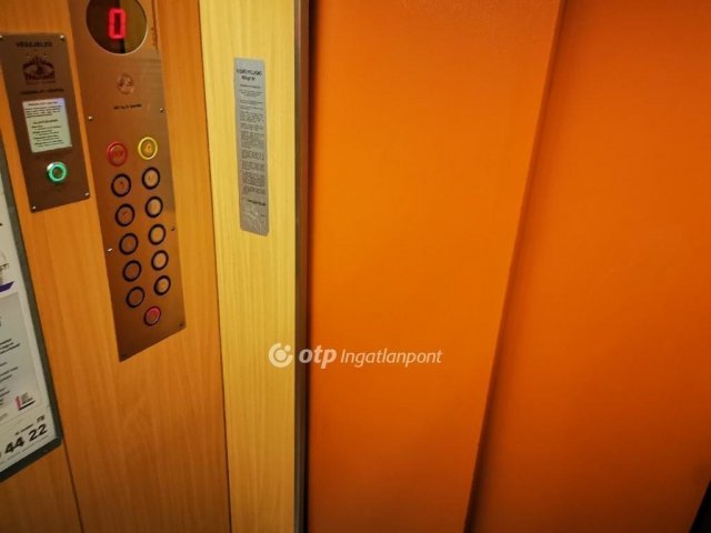 Eladó panellakás, Budapesten, III. kerületben 62.9 M Ft, 2 szobás