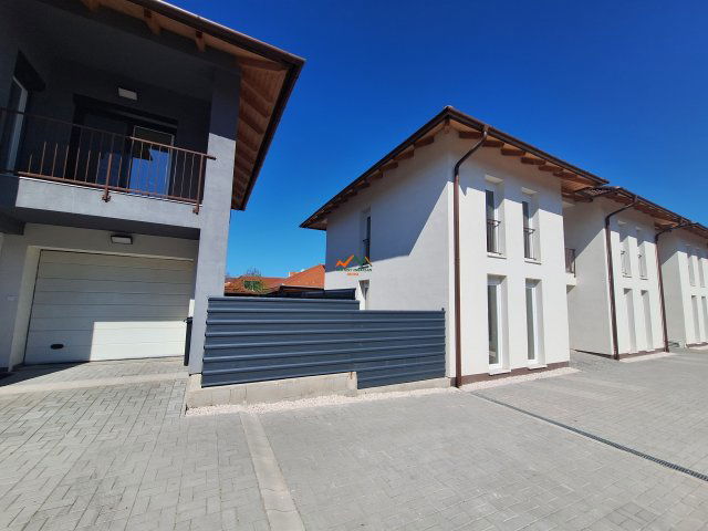 Eladó sorház, Szigetszentmiklóson 89.9 M Ft, 4 szobás