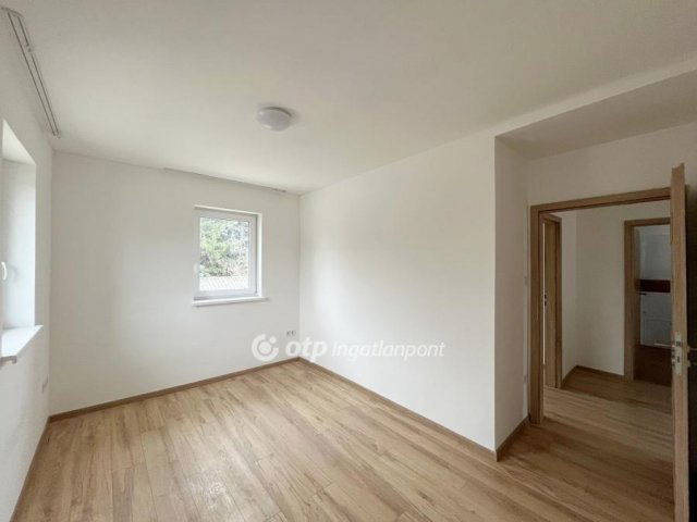 Eladó ikerház, Gödön 90 M Ft, 4 szobás / költözzbe.hu