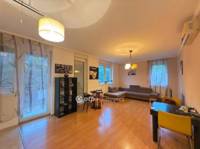 Eladó téglalakás, Budapesten, X. kerületben 99 M Ft, 3 szobás
