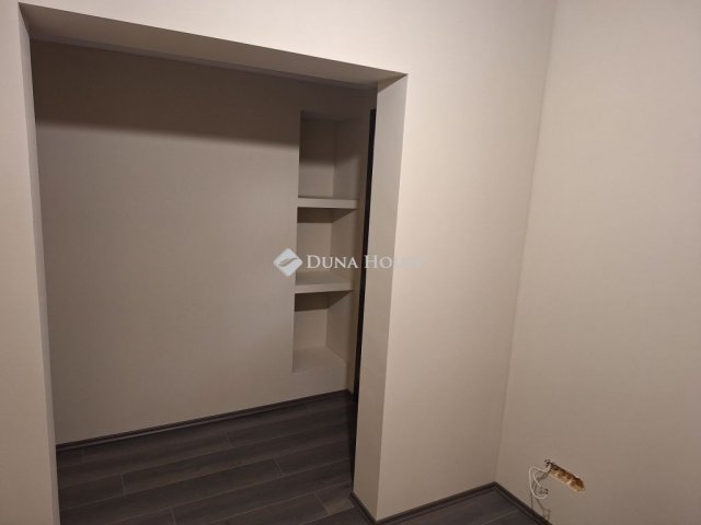 Eladó családi ház, Budapesten, XXI. kerületben 69.9 M Ft