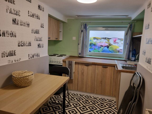 Eladó téglalakás, Hévízen 29.9 M Ft, 2 szobás