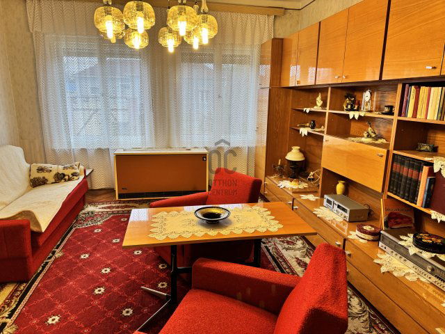 Eladó családi ház, Szolnokon 59.9 M Ft, 3 szobás