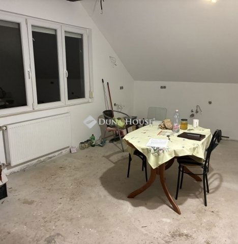 Eladó családi ház, Budapesten, XVIII. kerületben 94 M Ft