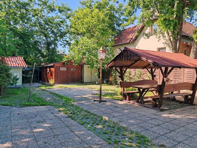 Eladó családi ház, Szigethalmon 64 M Ft, 2+1 szobás