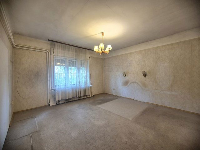 Eladó ikerház, Budapesten, III. kerületben 62 M Ft, 2 szobás