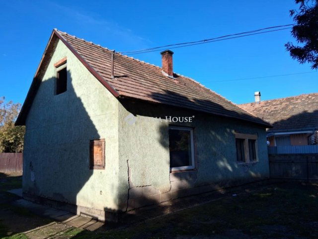 Eladó családi ház, Siófokon 29.9 M Ft, 4 szobás