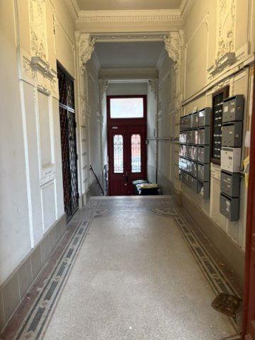 Eladó téglalakás, Budapesten, I. kerületben, Batthyány utcában