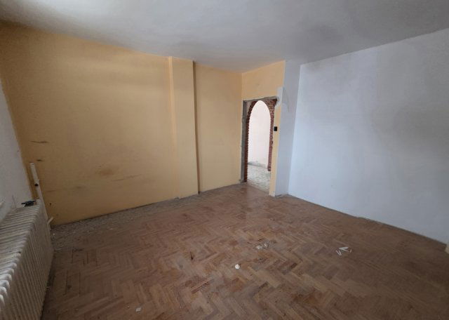 Eladó családi ház, Székesfehérvárott 69.9 M Ft, 5 szobás