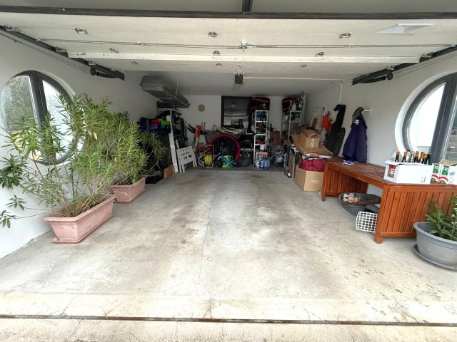 Eladó téglalakás, Pécsett 94.9 M Ft, 4 szobás