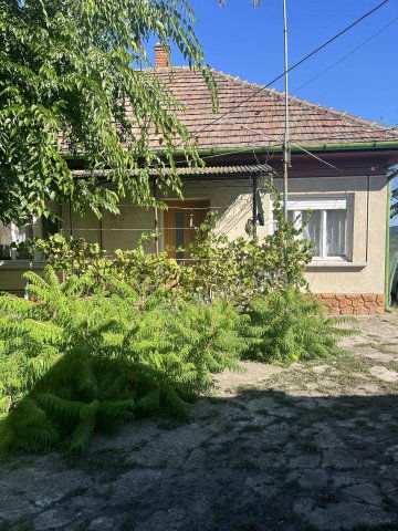 Eladó családi ház, Albertirsán 37.5 M Ft, 2 szobás