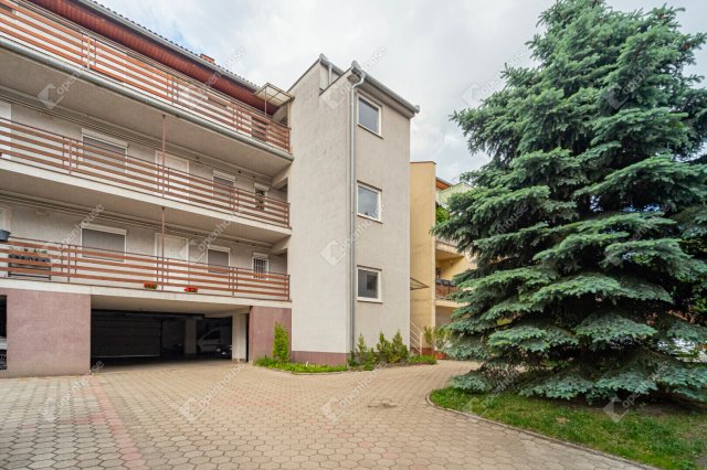 Eladó téglalakás, Budapesten, XV. kerületben 63.9 M Ft, 2 szobás