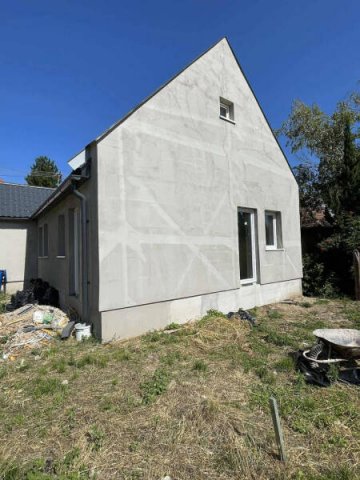 Eladó családi ház, Pilisvörösváron 119.9 M Ft, 4 szobás