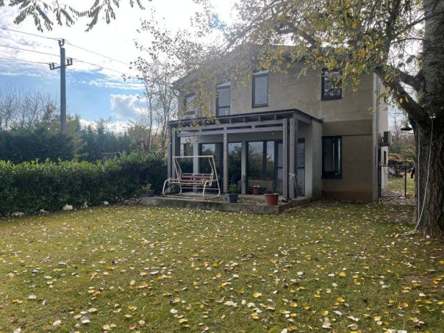 Eladó családi ház, Solymáron 215 M Ft, 2+1 szobás