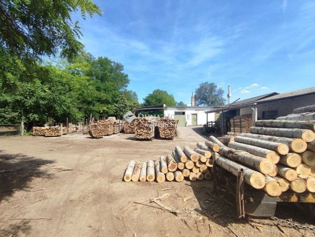 Eladó ipari ingatlan, Nagykőrösön 190 M Ft