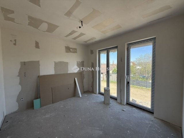 Eladó ikerház, Budapesten, XVIII. kerületben 150 M Ft, 5 szobás
