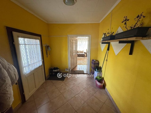 Eladó családi ház, Pusztamonostoron 24 M Ft, 2 szobás