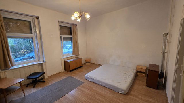 Eladó sorház, Székesfehérvárott 34.9 M Ft, 1 szobás