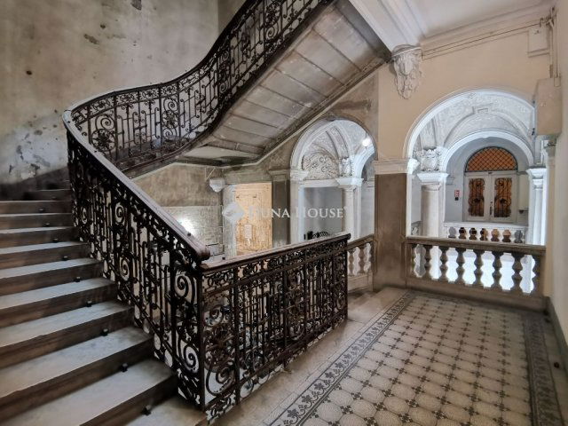 Eladó téglalakás, VIII. kerületben, Szentkirályi utcában