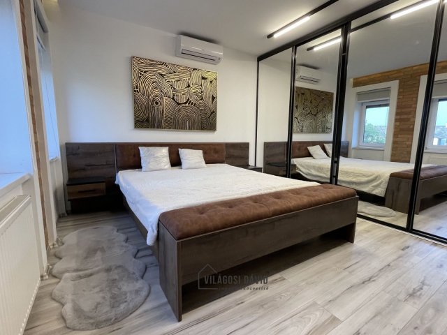 Kiadó téglalakás, albérlet, Debrecenben 440 E Ft / hó, 4 szobás