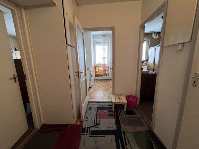 Eladó panellakás, Pécsett, Nagy Ferenc téren 32 M Ft, 1+1 szobás