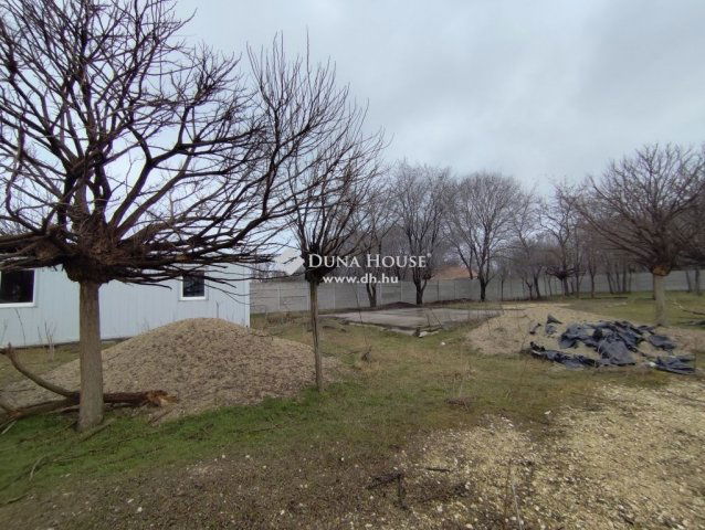 Eladó mezogazdasagi ingatlan, Bugyin 39.9 M Ft, 1 szobás