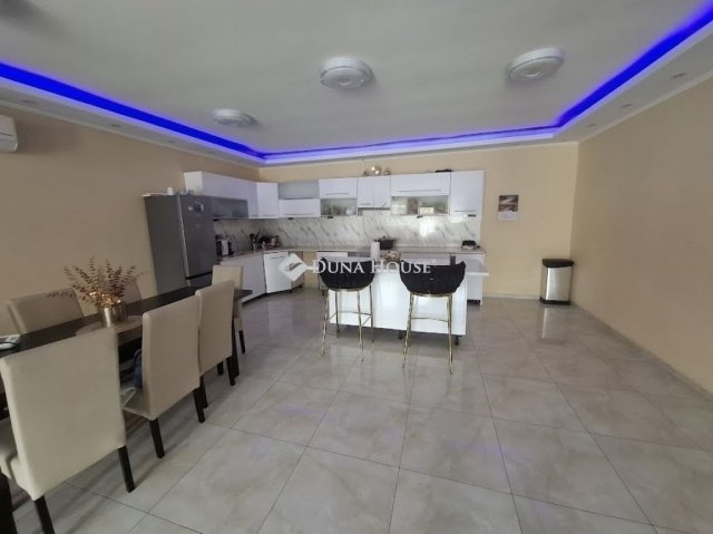 Eladó családi ház, Budapesten, XXI. kerületben 69.9 M Ft