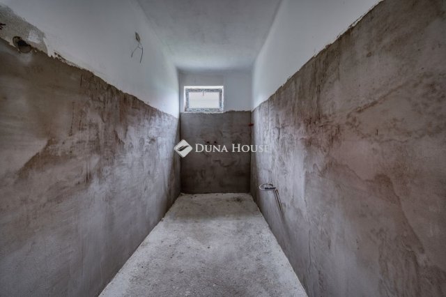 Eladó családi ház, Emődön 26 M Ft, 2 szobás