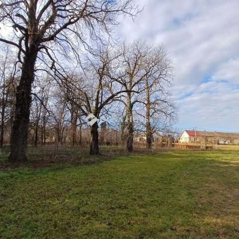 Eladó családi ház, Igaron 9.9 M Ft, 1 szobás