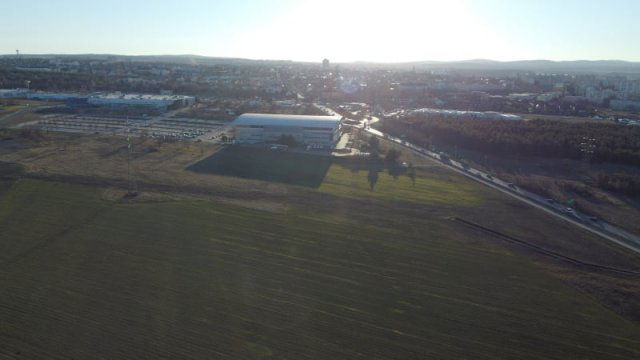 Eladó ipari ingatlan, Veszprémben 299.9 M Ft