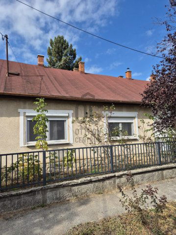 Eladó családi ház, Balatonszemesen 62.9 M Ft, 3 szobás