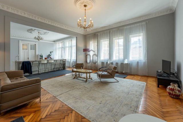 Eladó téglalakás, Budapesten, VI. kerületben, Zichy Jenő utcában
