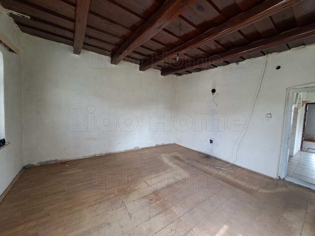 Eladó családi ház, Beleznán 9.5 M Ft, 2 szobás