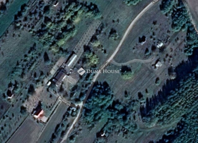 Eladó családi ház, Tápiószecsőn 118.5 M Ft, 2+2 szobás