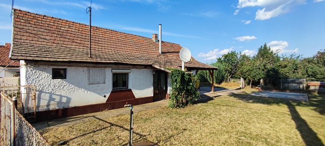 Eladó családi ház, Tiszafüreden 30.5 M Ft, 5 szobás