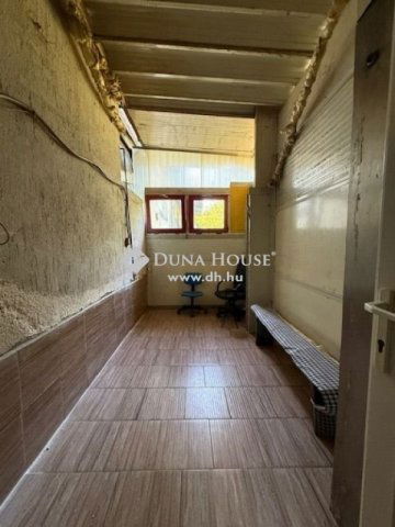 Eladó ipari ingatlan, Üllőn 390 M Ft / költözzbe.hu