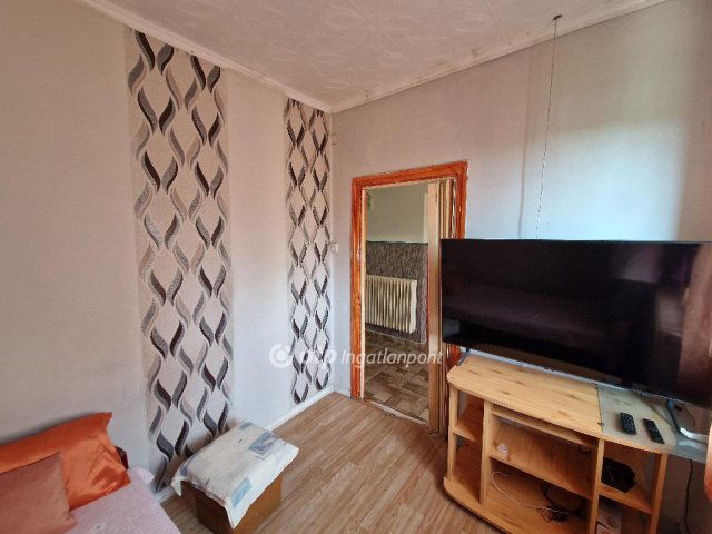 Eladó családi ház, Szakolyon 15 M Ft, 2+1 szobás