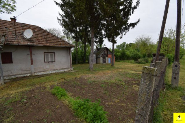 Eladó családi ház, Pósfán 6.9 M Ft, 2 szobás