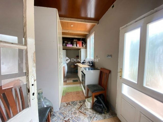 Eladó családi ház, Budapesten, XV. kerületben 114.9 M Ft