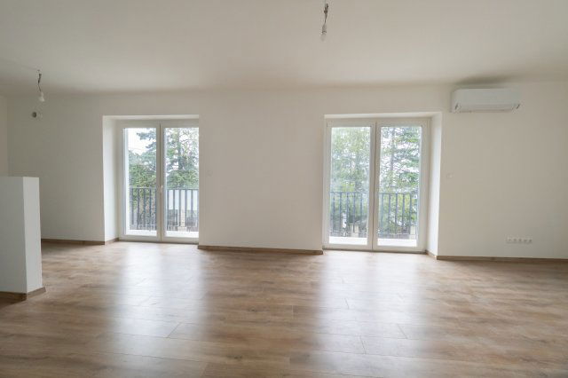 Eladó téglalakás, Pécsett 115 M Ft, 4 szobás