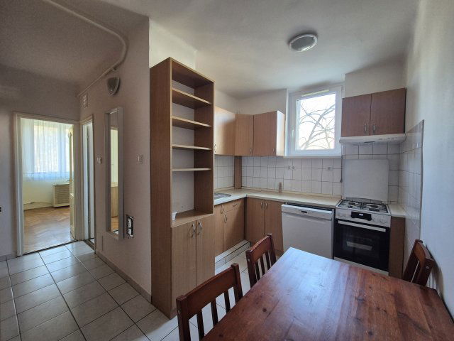 Kiadó téglalakás, albérlet, Kecskeméten 150 E Ft / hó