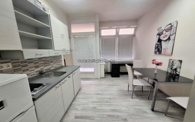 Eladó üzlethelyiség, Budapesten, VIII. kerületben, Dankó utcában