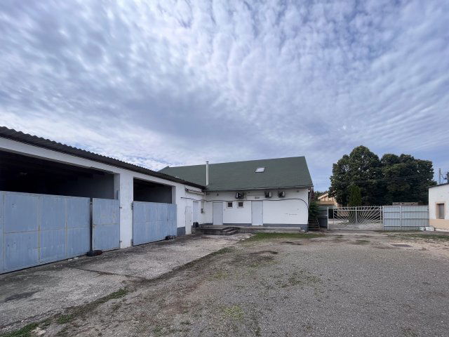 Eladó üzlethelyiség, Dávodon 49.9 M Ft / költözzbe.hu