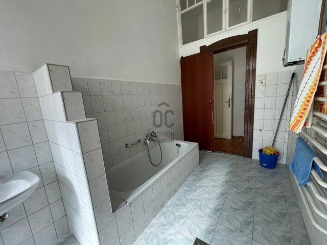 Eladó téglalakás, Budapesten, VI. kerületben 90 M Ft, 3 szobás