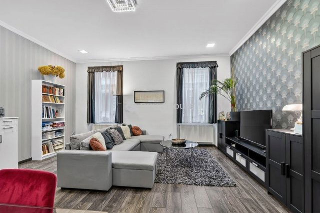 Eladó téglalakás, Budapesten, VI. kerületben 97 M Ft, 2 szobás