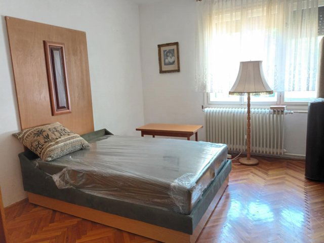 Eladó családi ház, Debrecenben 119.9 M Ft, 4+2 szobás