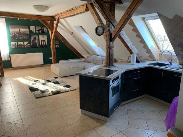 Kiadó téglalakás, albérlet, Debrecenben 220 E Ft / hó, 3 szobás