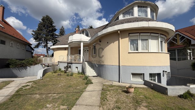 Eladó családi ház, Kecskeméten 129.9 M Ft, 4 szobás